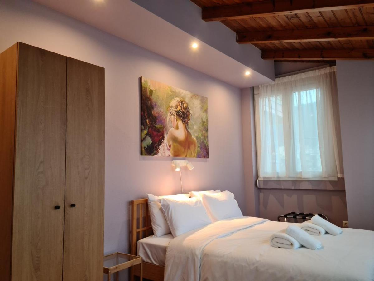 יואנינה Comfy Urban Apartment מראה חיצוני תמונה
